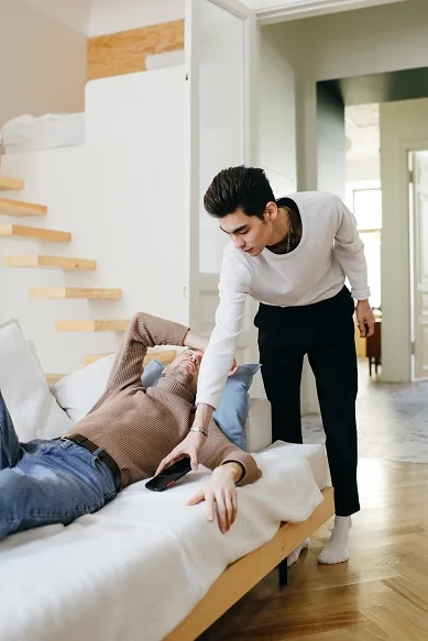 Qué es ser transparente en una relación 14 Qué es ser transparente en una relación