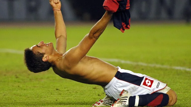 Cuándo San Lorenzo se fue a la B: Un repaso histórico de un hecho inolvidable