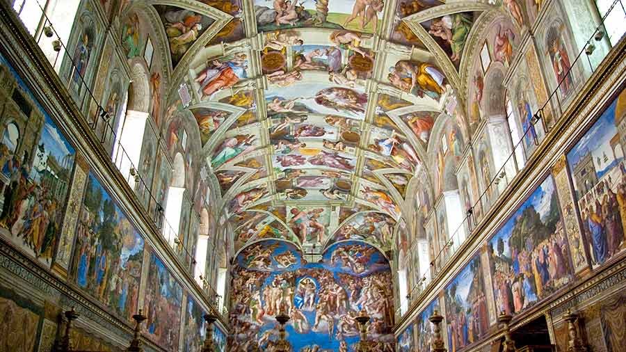 a quien se le debe el nombre de la capilla sixtina en roma