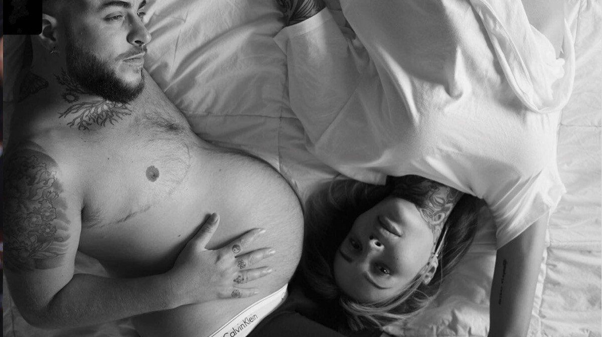 Calvin Klein apoya a hombres trans embarazados en su publicidad 1 calvin klein apoya a hombres trans embarazados en su publicidad