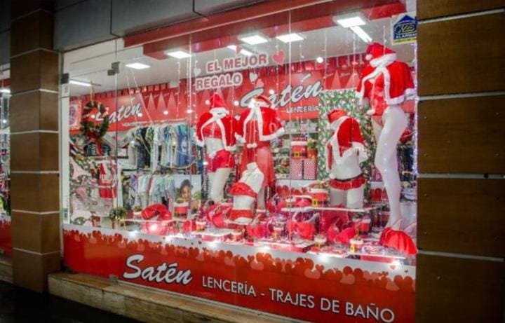 como decorar vidrieras para navidad y atraer mas clientes