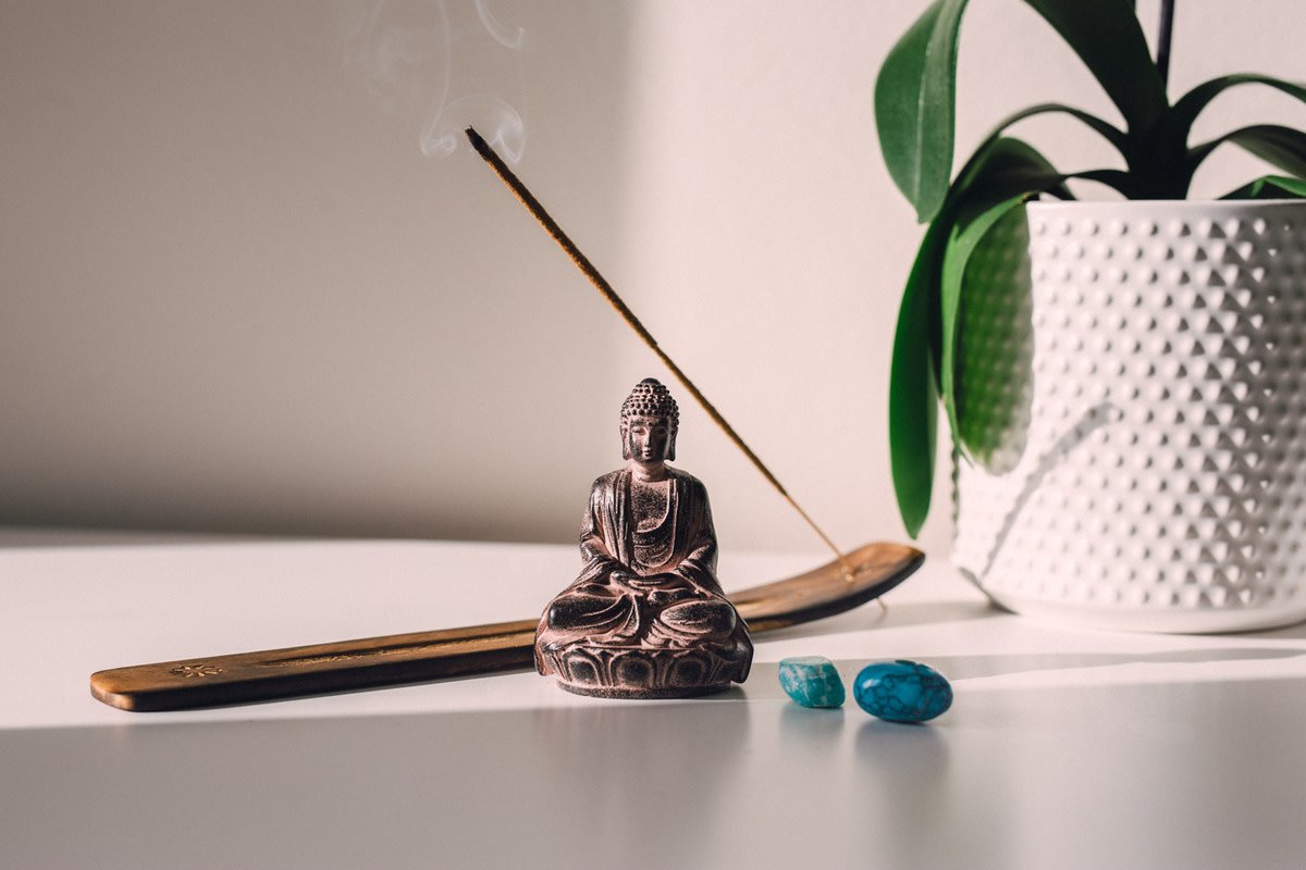 como limpiar la casa de malas vibras y atraer energia positiva