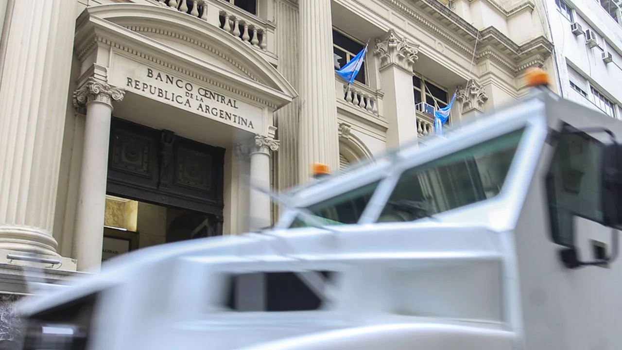 como puedo realizar una consulta sobre mi deuda en el banco central