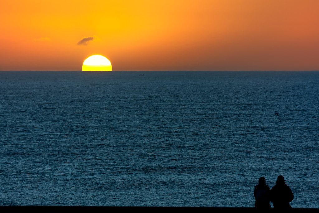 cuando empieza a oscurecer mas tarde en argentina