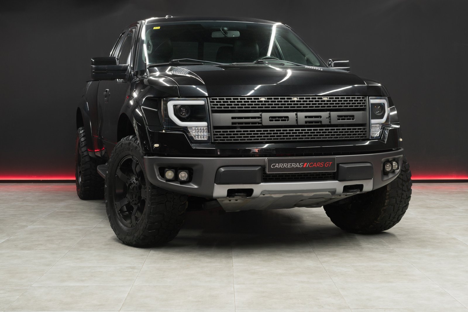 Dónde comprar una Ford Raptor negro mate y cuáles son sus características 1 donde comprar una ford raptor negro mate y cuales son sus caracteristicas