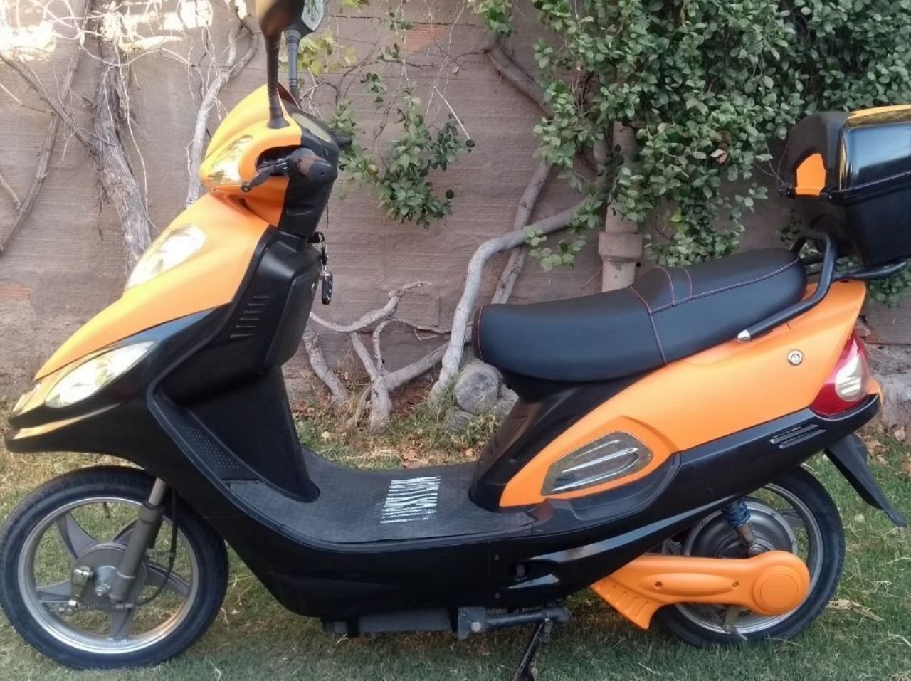 donde comprar una moto electrica lucky lion usada y en buen estado