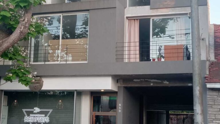 Dónde encontrar al dueño que vende un departamento en La Perla, Mar del Plata