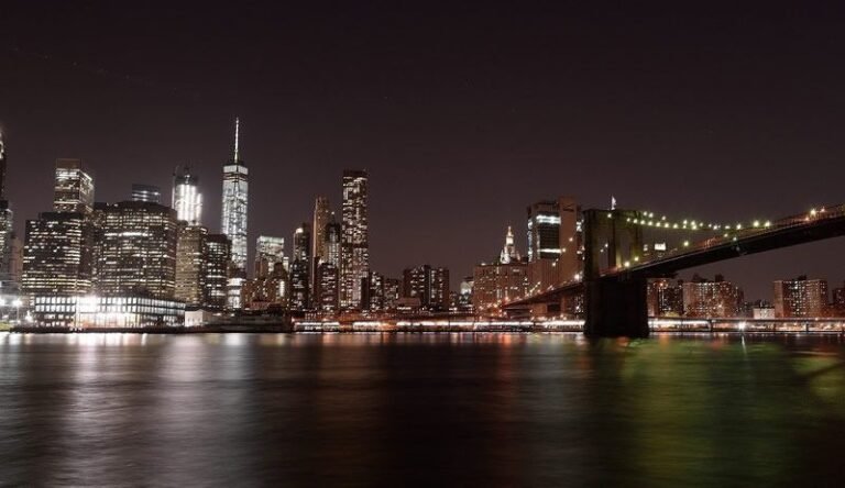 Dónde encontrar el mejor crucero nocturno en Nueva York 4 Dónde encontrar el mejor crucero nocturno en Nueva York