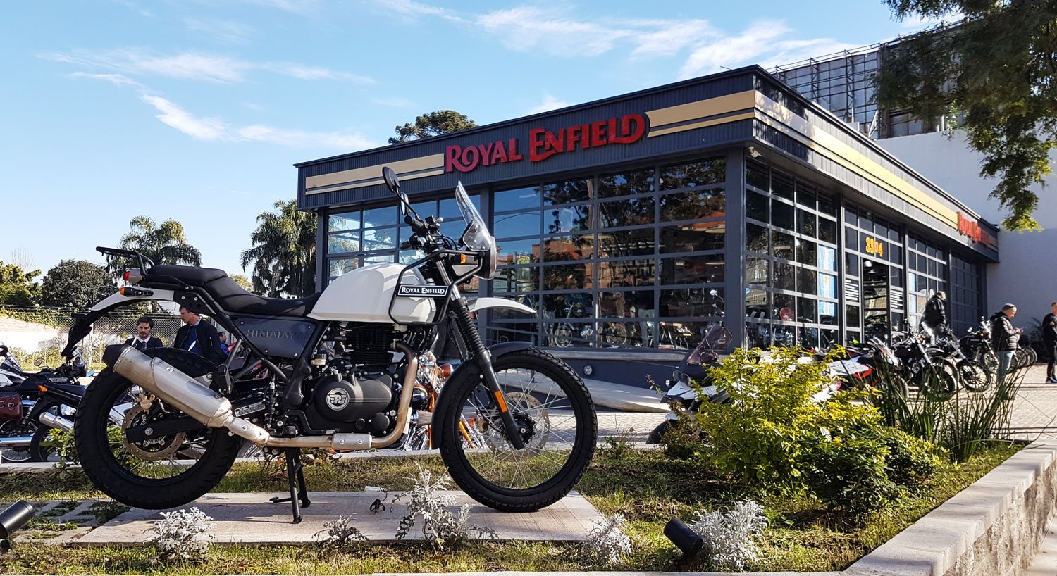 donde encontrar una tienda de royal enfield en vicente lopez