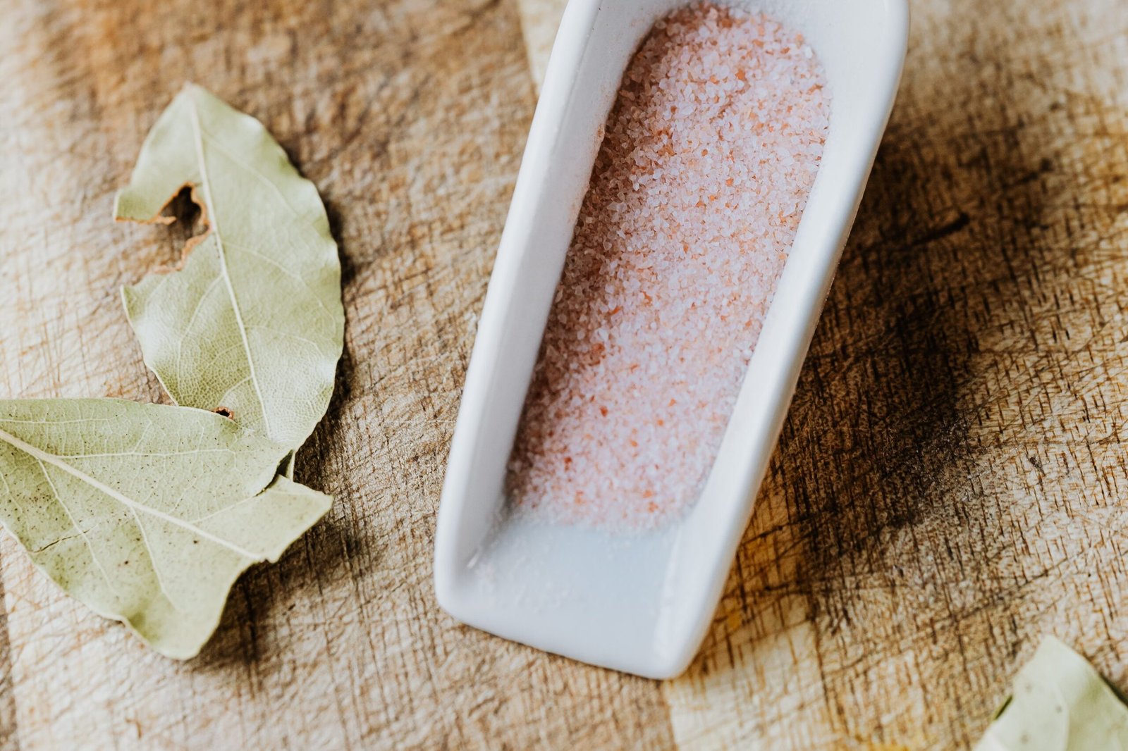 Para qué se usa la combinación de hojas de laurel y azúcar al quemarlas 1 para que se usa la combinacion de hojas de laurel y azucar al quemarlas scaled