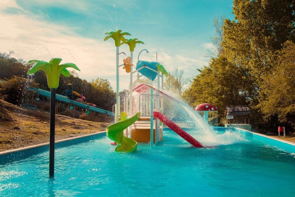 Qué actividades y atractivos ofrecen las Aguas Azules en La Falda 1 que actividades y atractivos ofrecen las aguas azules en la falda