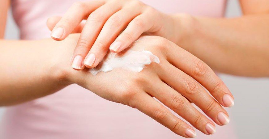 Qué beneficios ofrece la crema corporal con brillo para la piel 1 que beneficios ofrece la crema corporal con brillo para la piel