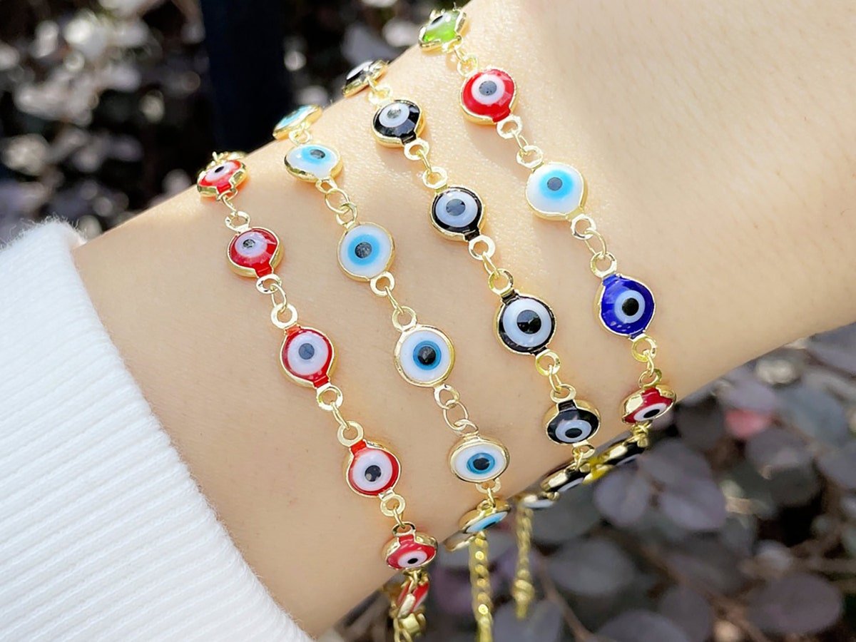 que beneficios tienen las pulseras de ojo turco para la proteccion