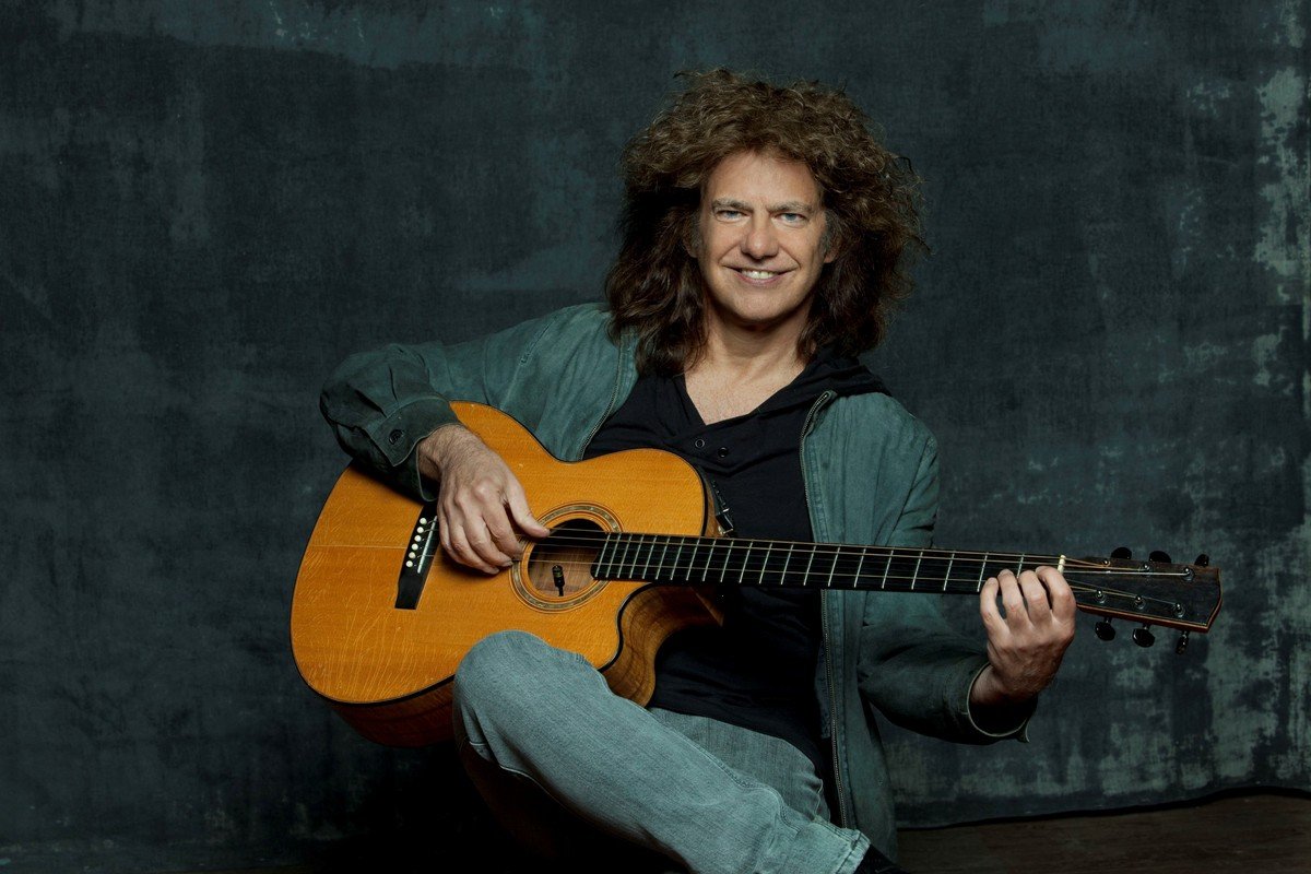 que colaboracion musical hay entre pat metheny y pedro aznar