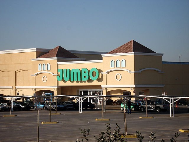 Qué es Jumbo Retail Argentina SA y cuáles son sus principales servicios