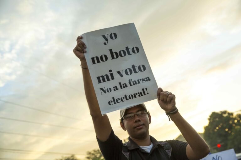 Qué opciones tengo si no puedo votar por estar lejos el día de las elecciones
