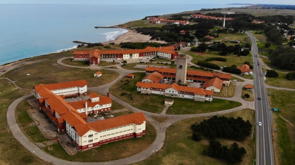 que servicios ofrece el complejo eva peron en chapadmalal