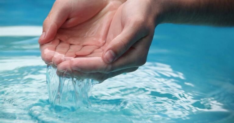 Qué significa soñar con mucha agua sucia en el contexto de tus emociones