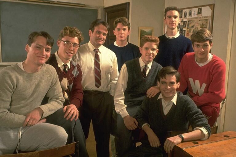 Qué temas y lecciones se exploran en el libro «La sociedad de los poetas muertos»