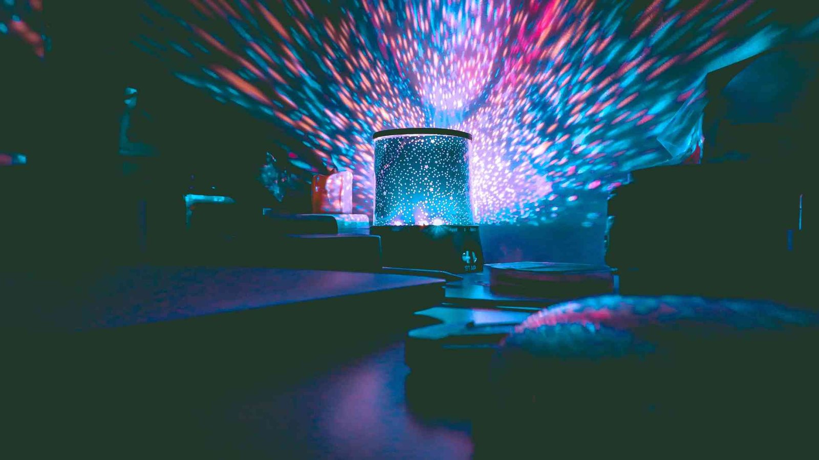 Qué tipos de luces para fiesta debe usar un DJ profesional 1 que tipos de luces para fiesta debe usar un dj profesional