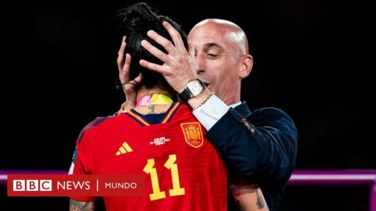 Quién fue el jugador que besó a la jugadora de España en el partido 6 Quién fue el jugador que besó a la jugadora de España en el partido