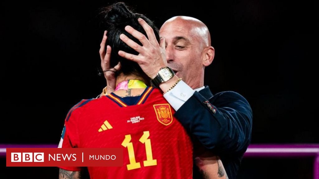 Quién fue el jugador que besó a la jugadora de España en el partido 1 quien fue el jugador que beso a la jugadora de espana en el partido