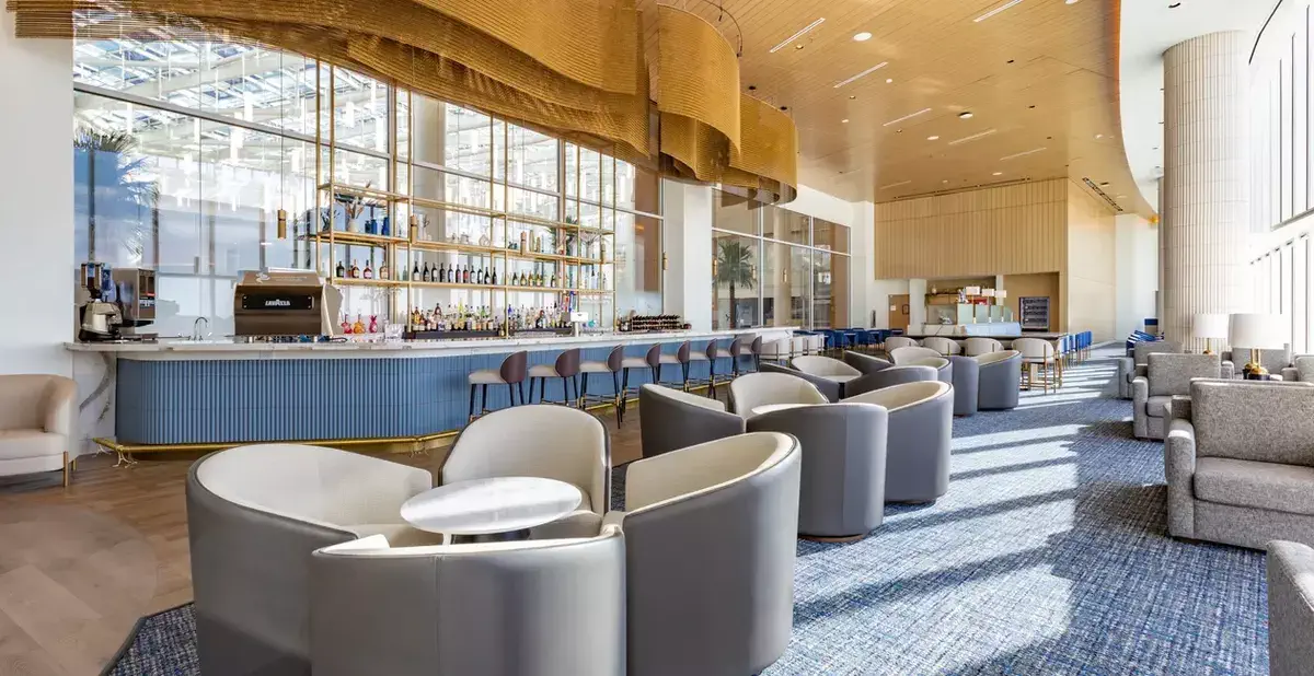 Qué tarjetas de crédito permite acceso a salas VIP 2 Sala VIP de aeropuerto con comodidades